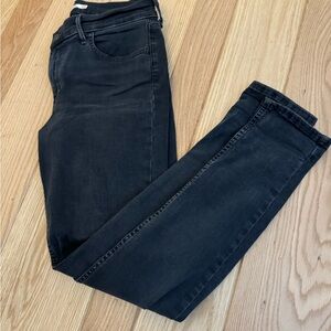 Levi’s 710 Super Skinny Jeans Size 30 in Charcoal